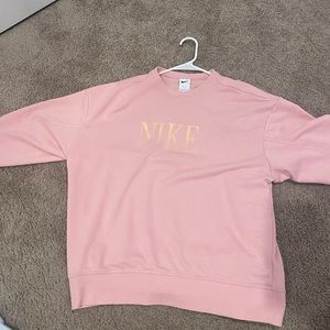 BRAND NEW nike crewneck